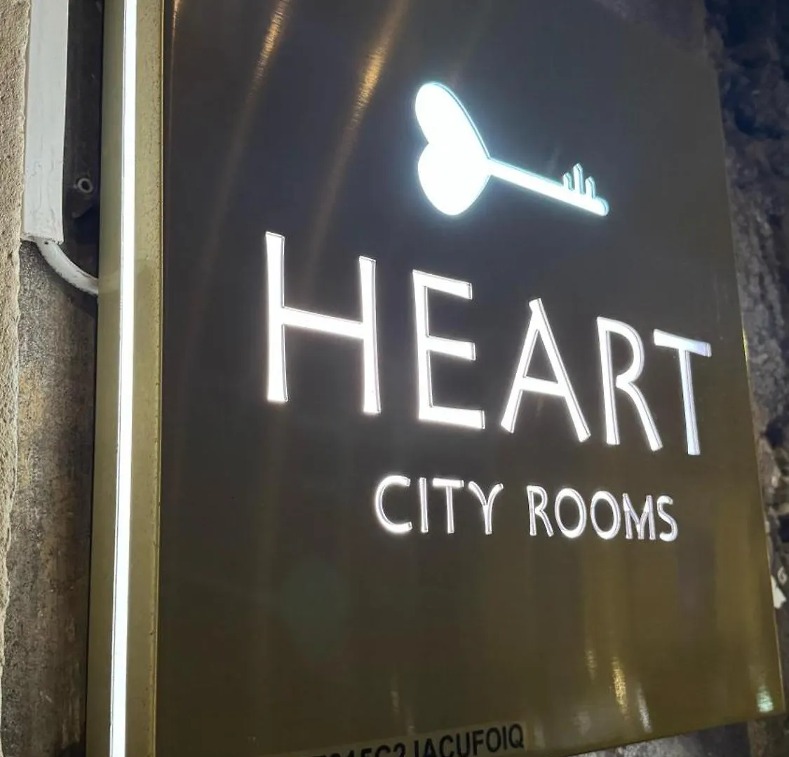 Heart City Rooms CTA 0*,