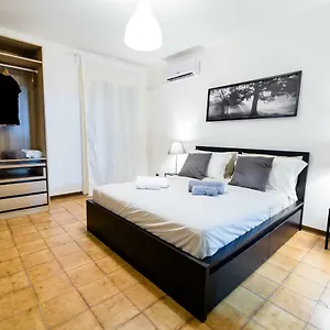 Center , CTA Italien